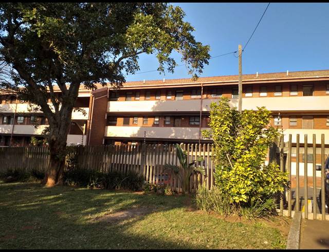 1 BEDROOM FLAT RENTED IN ILLOVO BEACH
